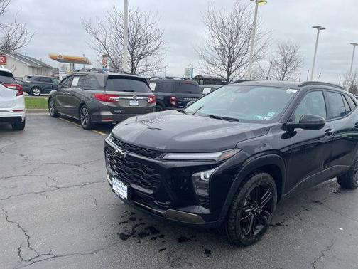 Mosaic Black Metallic 2024 Chevrolet Trax FWD ACTIV