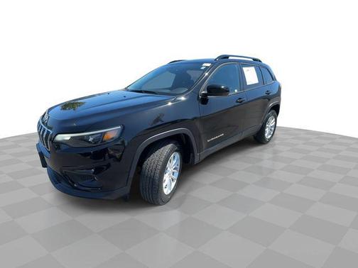 Diamond Black Crystal Pearlcoat 2022 Jeep Cherokee Latitude Lux