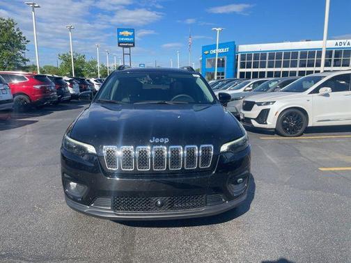 Diamond Black Crystal Pearlcoat 2022 Jeep Cherokee Latitude Lux