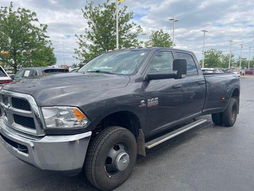 Granite Crystal Metallic Clearcoat 2016 RAM 3500 Tradesman