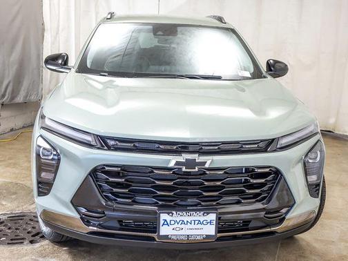Cacti Green 2026 Chevrolet Trax FWD ACTIV