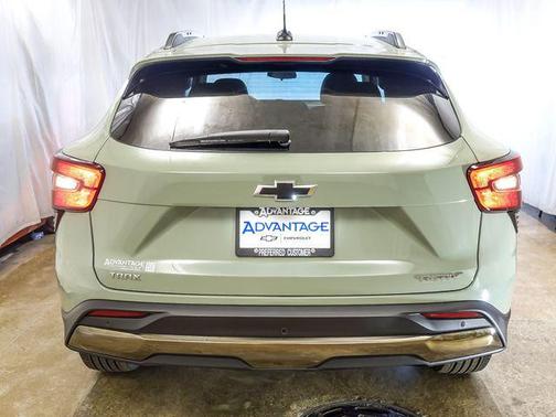 Cacti Green 2026 Chevrolet Trax FWD ACTIV