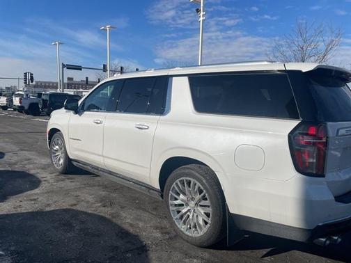 2024 Chevrolet Suburban 4WD High Country