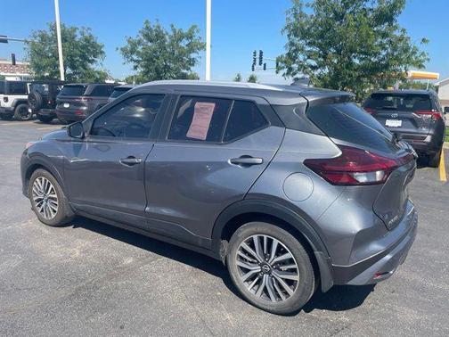 Gun Metallic 2022 Nissan Kicks SV