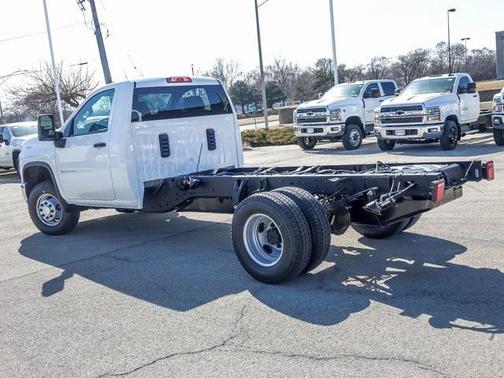 2026 Chevrolet Silverado 3500 WT