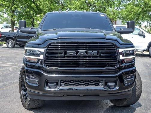 2020 RAM 2500 Laramie Crew Cab 4X4 6'4' Box