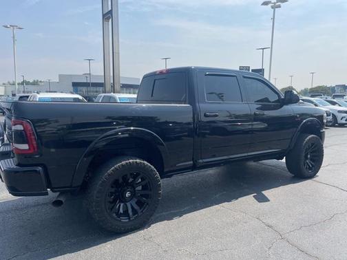 2020 RAM 2500 Laramie Crew Cab 4X4 6'4' Box