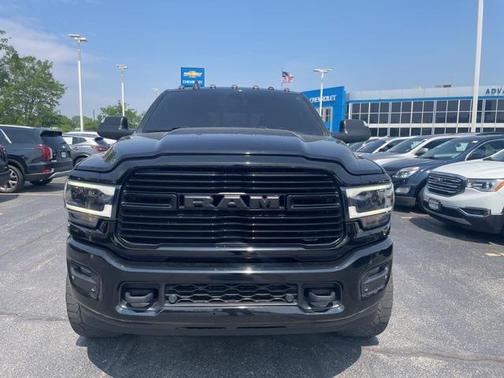 2020 RAM 2500 Laramie Crew Cab 4X4 6'4' Box