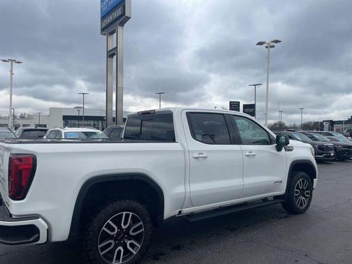 Summit White 2021 GMC Sierra 1500 AT4