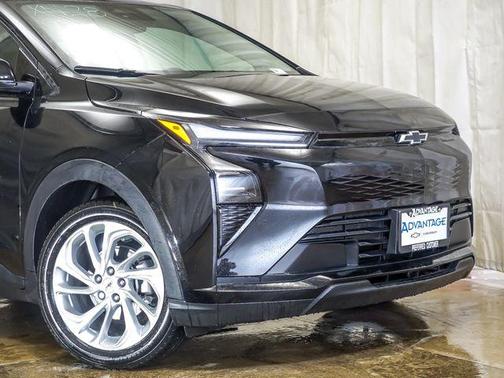 Mosaic Black Metallic 2027 Chevrolet Bolt LT FWD