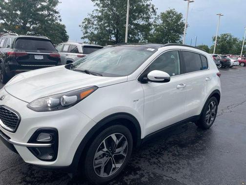 Snow White Pearl 2022 Kia Sportage EX