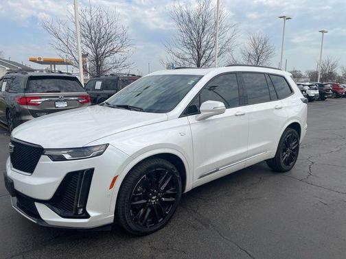 Crystal White Tricoat 2021 Cadillac XT6 Sport AWD