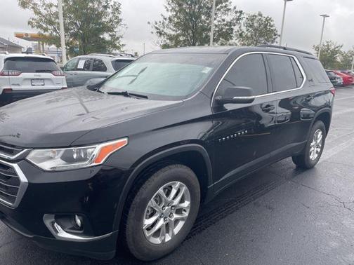 2021 Chevrolet Traverse LT Cloth
