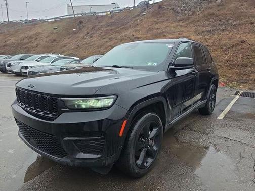 2023 Jeep Grand Cherokee Altitude