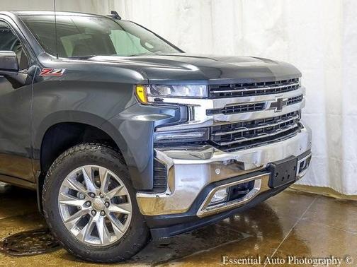 Photo 3 of 32 of 2020 Chevrolet Silverado 1500 LTZ