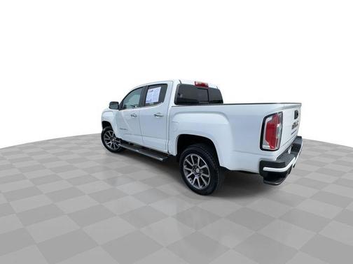 Summit White 2022 GMC Canyon Denali
