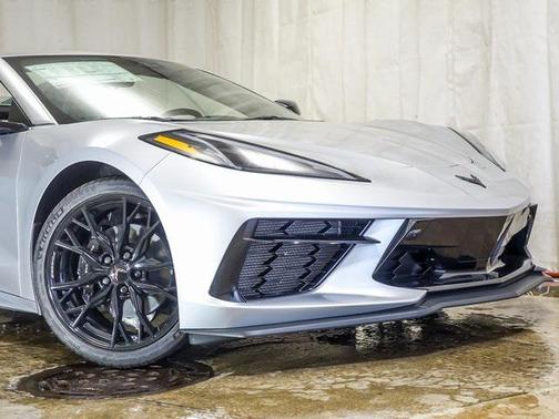 2026 Chevrolet Corvette Stingray w/2LT