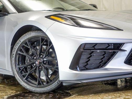 2026 Chevrolet Corvette Stingray w/2LT