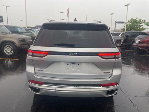 Silver Zynith 2022 Jeep Grand Cherokee 4xe Overland