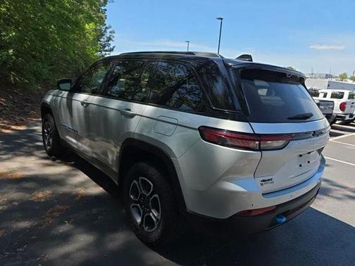 Silver Zynith 2022 Jeep Grand Cherokee 4xe Trailhawk