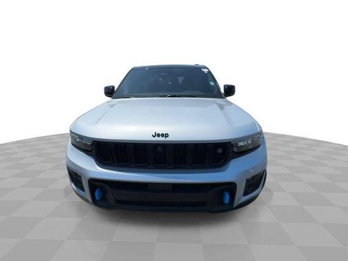 Silver Zynith 2022 Jeep Grand Cherokee 4xe Trailhawk