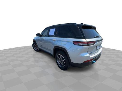Silver Zynith 2022 Jeep Grand Cherokee 4xe Trailhawk