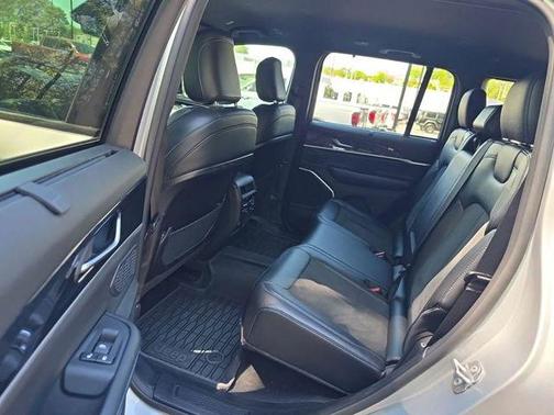 Silver Zynith 2022 Jeep Grand Cherokee 4xe Trailhawk