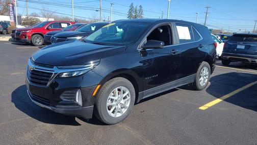 Mosaic Black Metallic 2024 Chevrolet Equinox 1LT