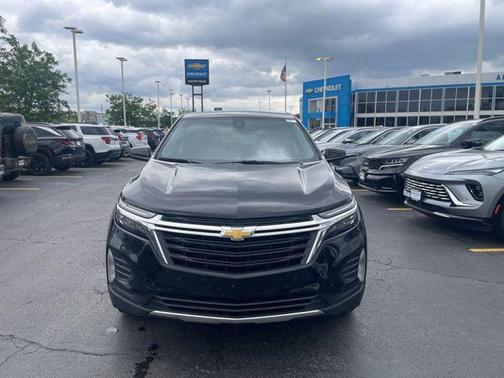 Mosaic Black Metallic 2024 Chevrolet Equinox 1LT