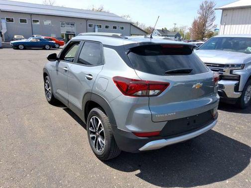 Sterling Gray Metallic 2025 Chevrolet Trailblazer LT