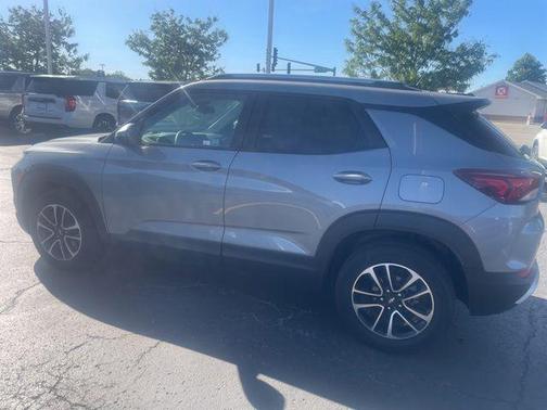 Sterling Gray Metallic 2025 Chevrolet Trailblazer LT