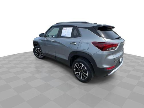 Sterling Gray Metallic 2025 Chevrolet Trailblazer LT