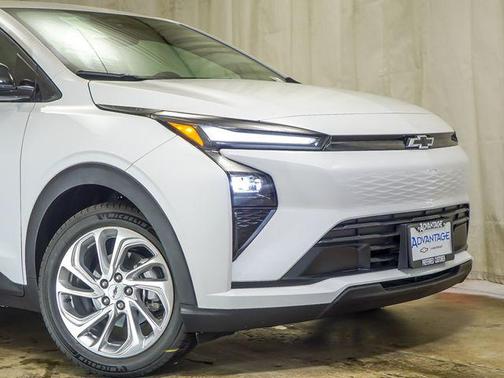 Summit White 2027 Chevrolet Bolt LT FWD