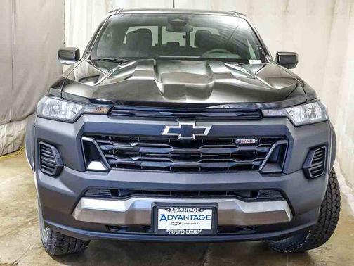 Black 2026 Chevrolet Colorado Trail Boss