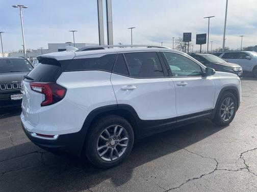 2024 GMC Terrain SLT