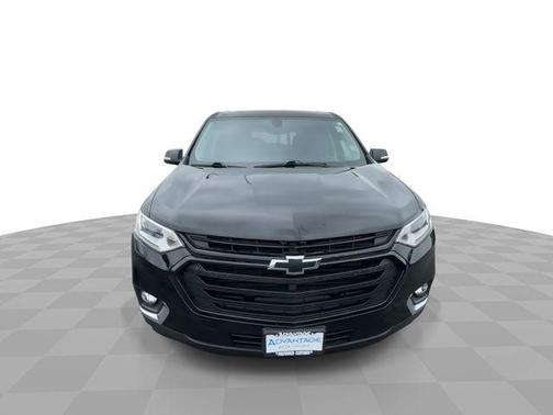Mosaic Black Metallic 2019 Chevrolet Traverse LT Cloth