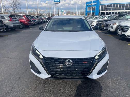 Gray Sky Pearl 2023 Nissan Altima SR FWD