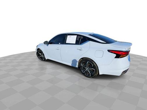 2023 Nissan Altima SR FWD