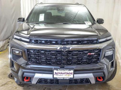 Mosaic Black Metallic 2026 Chevrolet Traverse AWD Z71