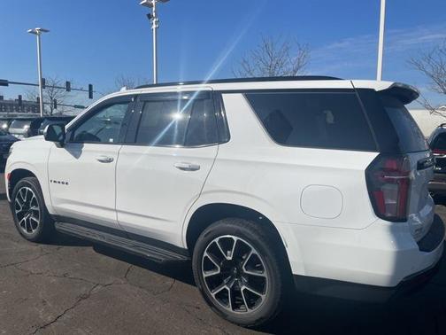 2022 Chevrolet Tahoe 4WD RST