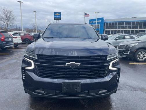 2023 Chevrolet Suburban RST