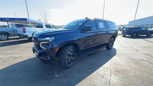 2023 Chevrolet Suburban RST
