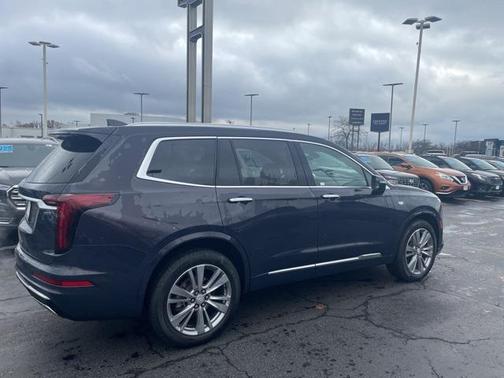 2024 Cadillac XT6 Premium Luxury AWD