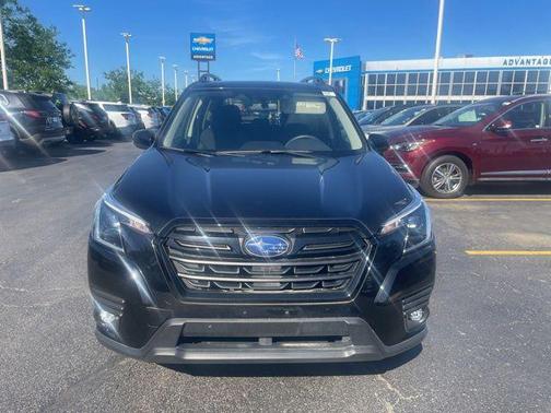 Crystal Black Silica 2024 Subaru Forester Premium