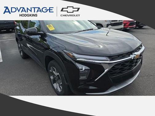 Mosaic Black Metallic 2025 Chevrolet Trax LT