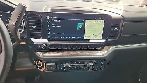 Summit White 2022 Chevrolet Silverado 1500 RST