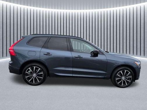 Denim Blue Metallic 2024 Volvo XC60 B5 Plus Dark Theme