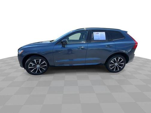 Denim Blue Metallic 2024 Volvo XC60 B5 Plus Dark Theme