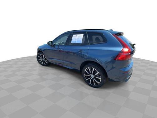 Denim Blue Metallic 2024 Volvo XC60 B5 Plus Dark Theme