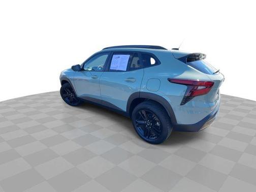 Cacti Green 2025 Chevrolet Trax FWD ACTIV